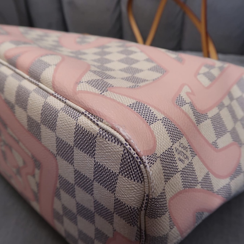 ❌SOLD❌Louis Vuitton Pink and White Tote - Picture 8 of 13